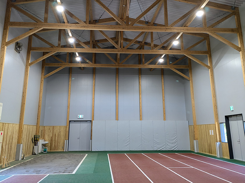ひなた宮崎県総合運動公園　屋内走路