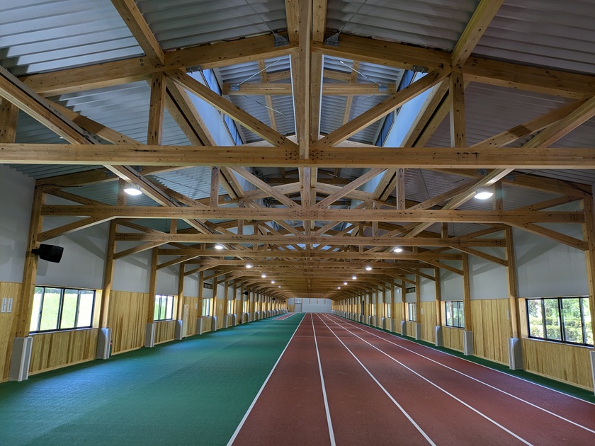 ひなた宮崎県総合運動公園　屋内走路