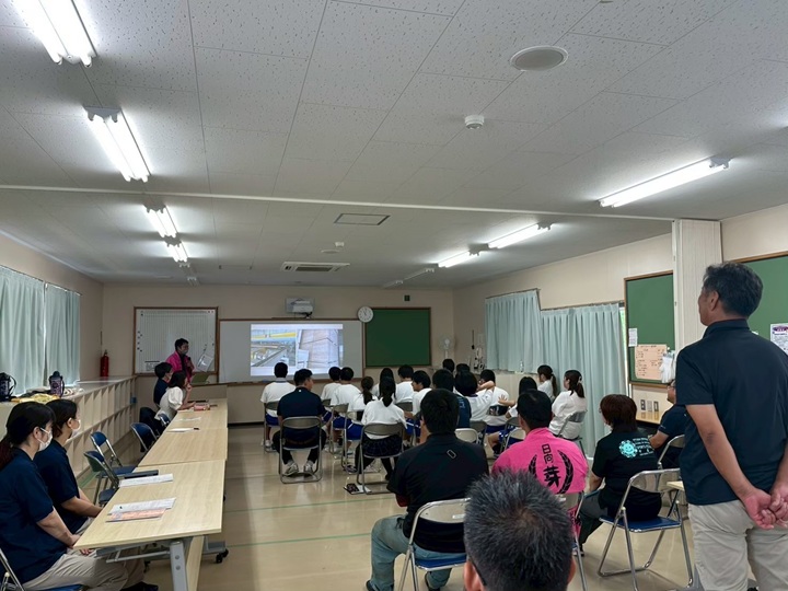 日向木の芽会木育支援活動の様子