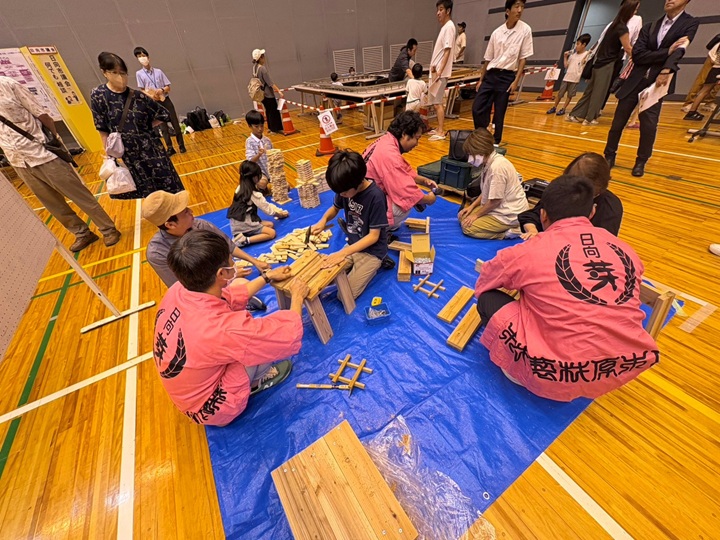 日向木の芽会木育支援活動の様子