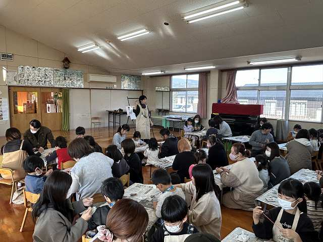 都農保育園木育支援活動の様子